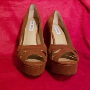 Steve Madden cognac suede open toe heels. 10